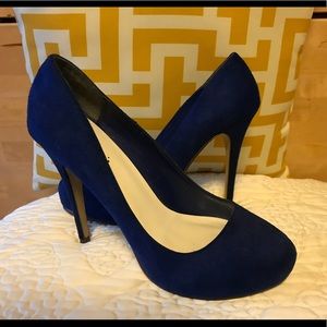 Michael Antonio Cobalt blue Pumps